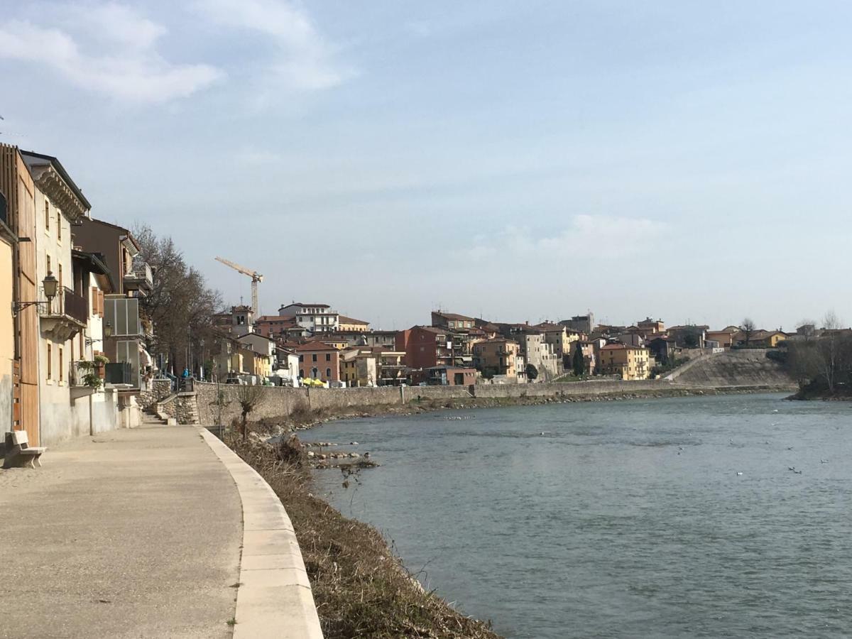 La Casetta Пескантина Екстериор снимка